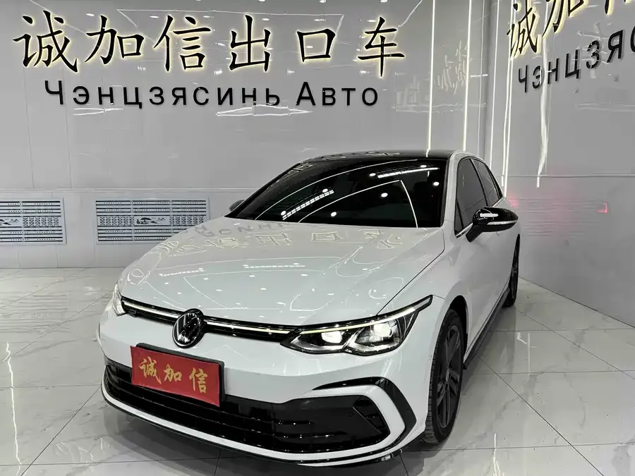 Volkswagen golf Golf 2021 280TSI DSG R-Line 2022 — фото 1, купить с доставкой в Москву
