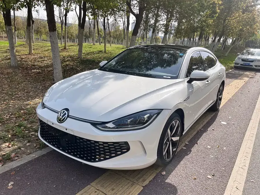 Volkswagen Lamando 2022 Lingdu Lingdu L 280TSI DSG Cool Edition 2022 — фото 1, купить с доставкой в Москву