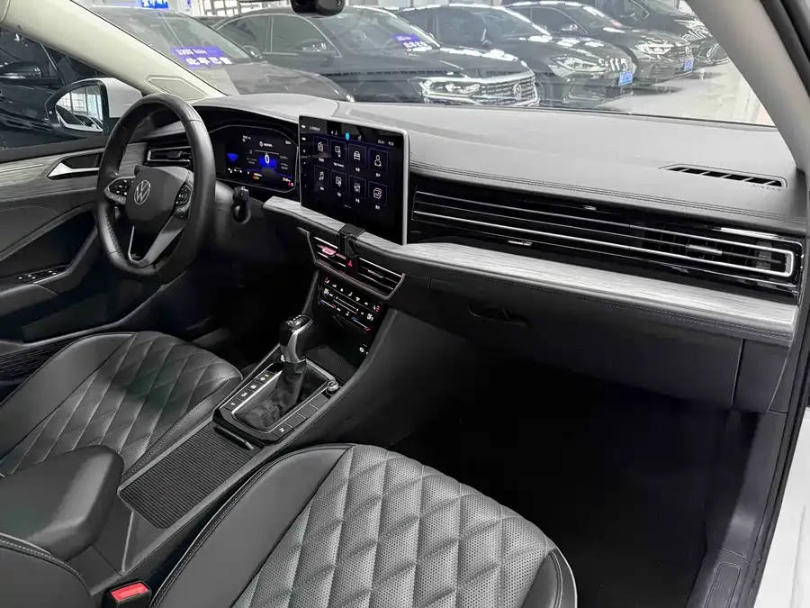 Volkswagen Sagitar 2023 Sagitar 280TSI DSG Beyond Plus Edition 2023 — миниатюра 5