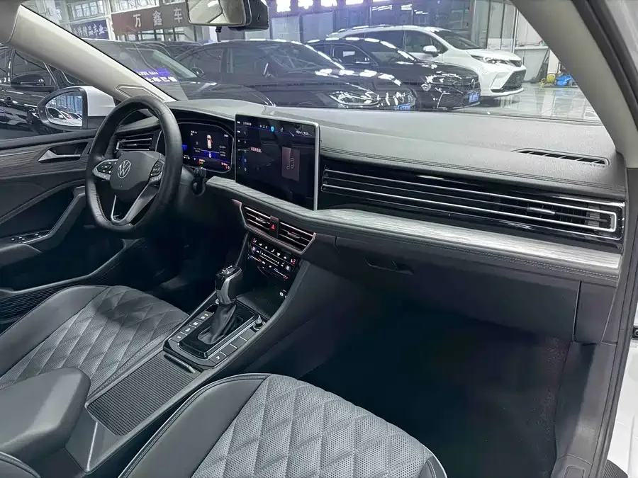 Volkswagen Sagitar 2023 Sagitar 280TSI DSG Beyond Plus Edition 2022 — миниатюра 5