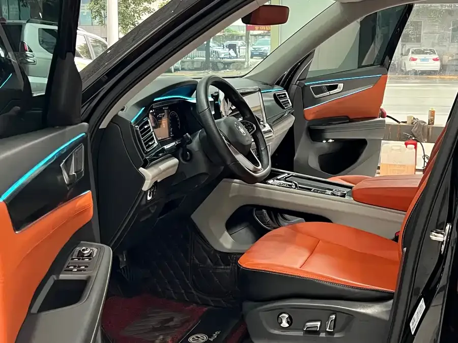 Volkswagen Teramont 2022 Touron 380TSI 4WD Luxury Edition 2022 — миниатюра 4
