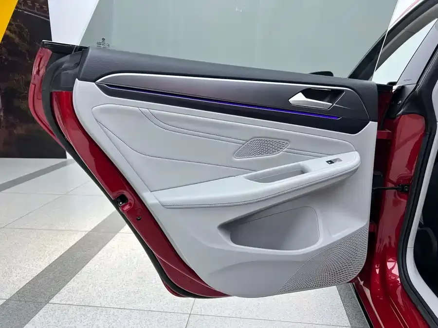 Volkswagen Lamando Lingdu 2022 Lingdu L 280TSI DSG Super Hot Flagship Edition 2022 — миниатюра 5