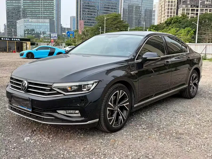Volkswagen Magotan Magotan 2021 330TSI DSG 30th Anniversary Edition 2022 — фото 1, купить с доставкой в Москву