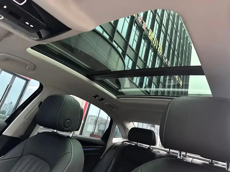 Volkswagen Passat Passat 2023 facelift 330TSI Starry Sky Deluxe Edition 2022 — миниатюра 3