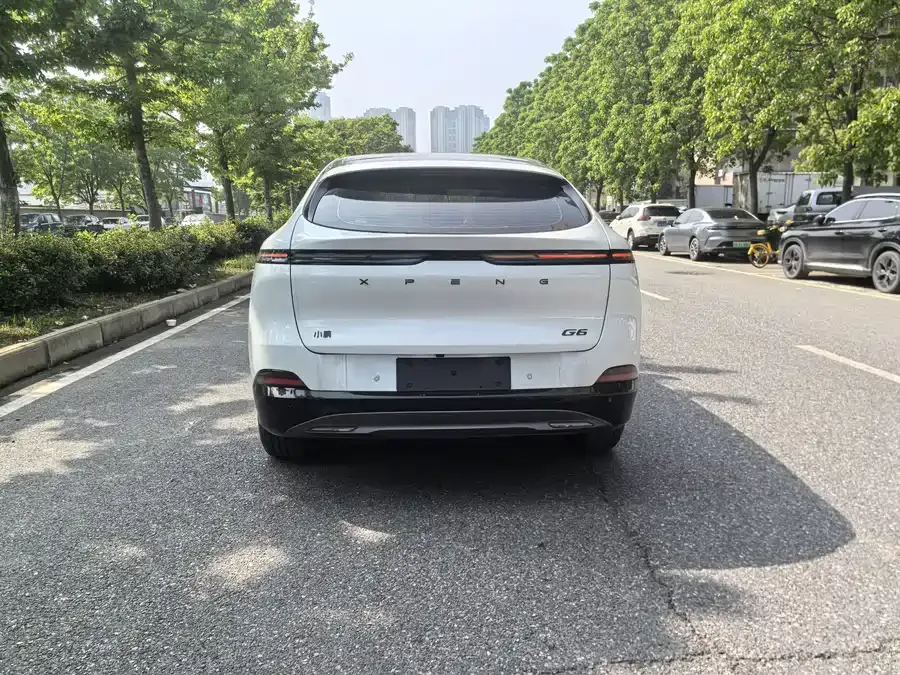 XPeng G6 Xiaopeng G6 2025 625 Long Range Max Flagship Edition 2025 — миниатюра 2