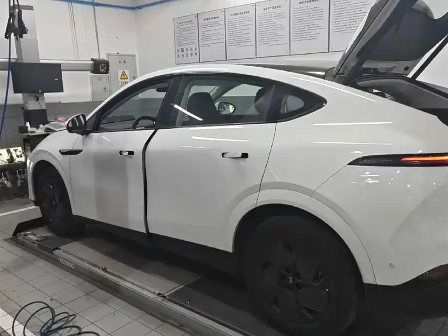 XPeng G6 Xiaopeng G6 2025 625 Long Range Max Flagship Edition 2025 — миниатюра 4