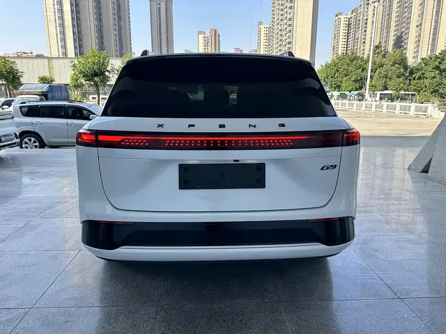 XPeng G9 Xpeng G9 2022 650 Performance Edition Max 2022 — миниатюра 4