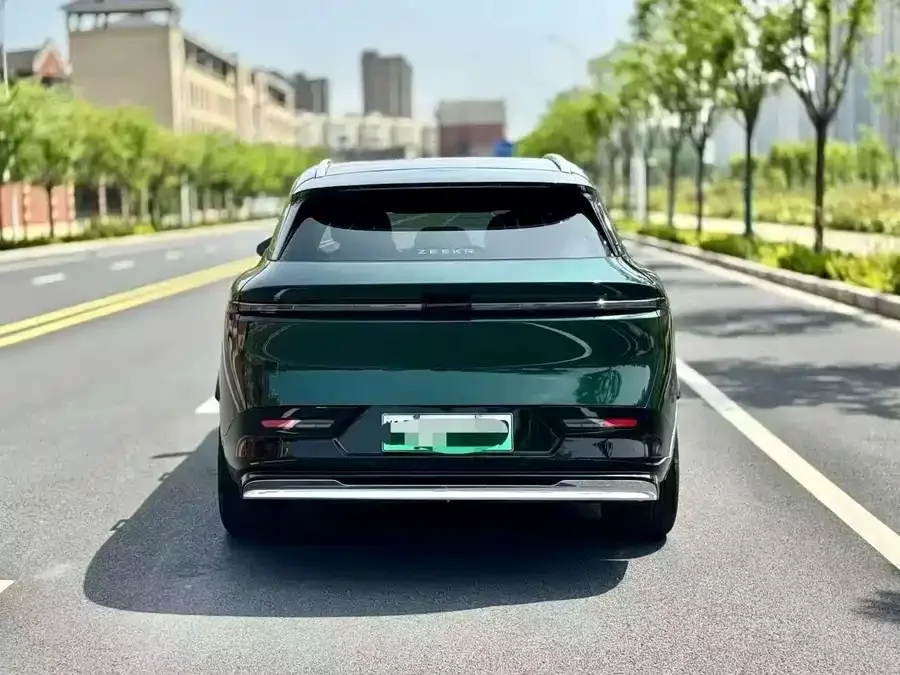 Zeekr 7X Zeekr 7X 2025 100kWh Long-range Rear-wheel Drive Smart Driving Edition 2025 — миниатюра 3
