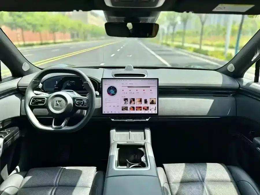 Zeekr 7X Zeekr 7X 2025 100kWh Long-range Rear-wheel Drive Smart Driving Edition 2025 — миниатюра 4
