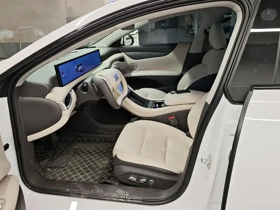 Zhiji L6 Zhiji L6 2024 Max Long Range Edition 2025 — миниатюра 3
