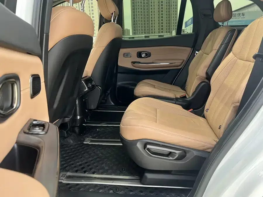 NIO ES8 NIO ES8 2022 100kWh Six-seat Edition 2022 — миниатюра 2