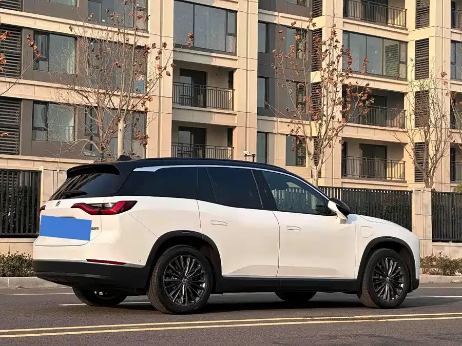 NIO ES8 NIO ES8 2022 100kWh Six-seat Edition 2022 — миниатюра 3