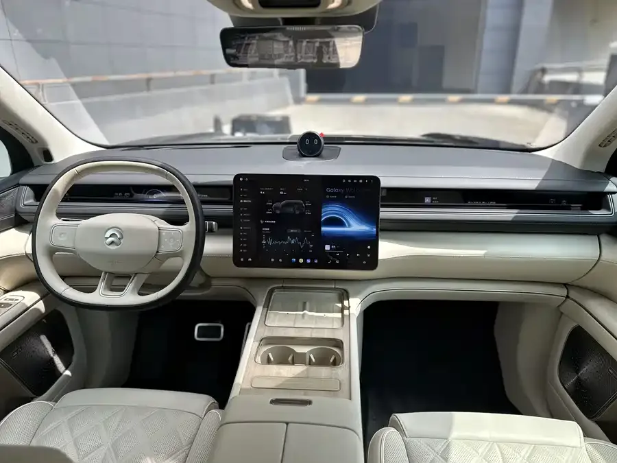NIO ES8 NIO ES8 2026 Six-seat Executive Luxury Edition 2026 — миниатюра 3