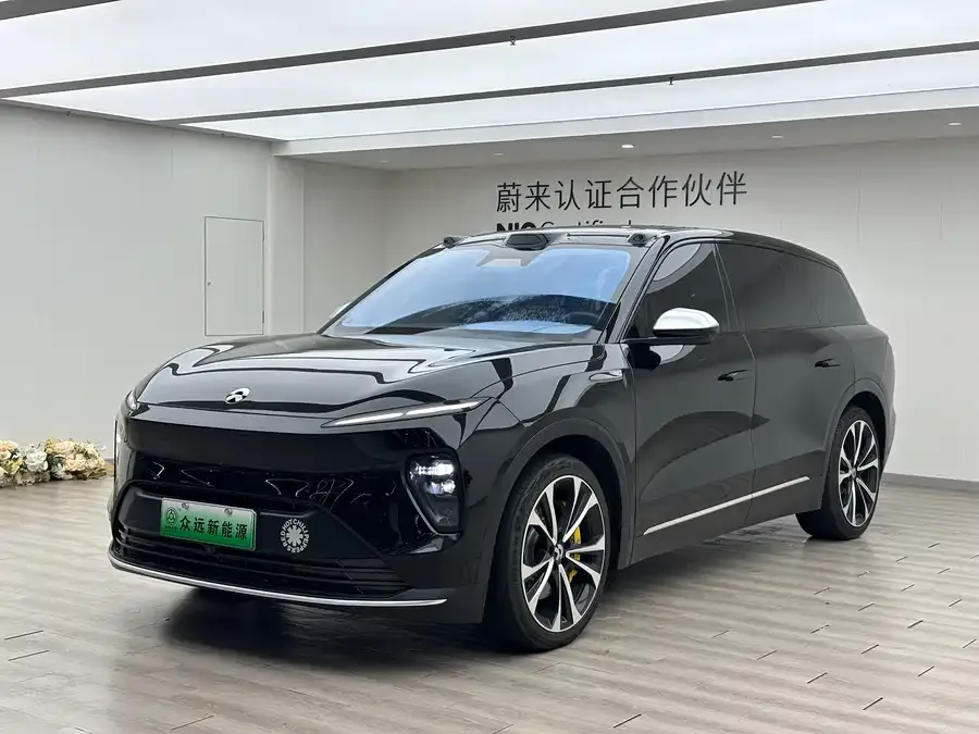 NIO ES8 2024
