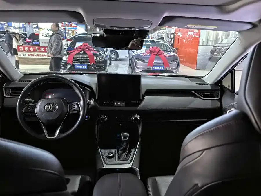 Toyota Wildlander New Energy Wildlander New Energy 2021 High-Performance Edition 2.5L Four-Wheel Drive Engine Edition 2022 — миниатюра 4