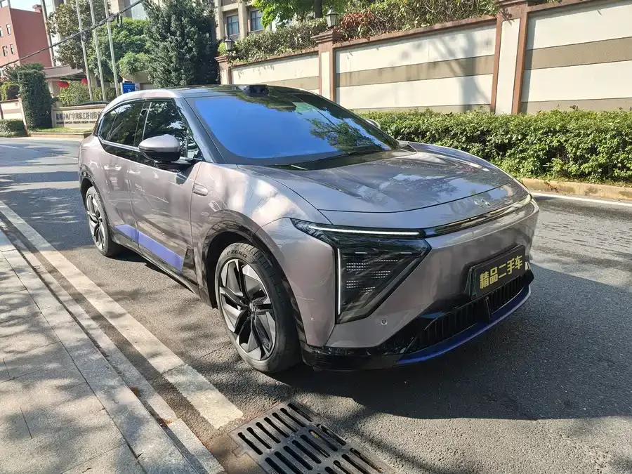 HiPhi Y Gaohe HiPhi Y 2023 560km Pioneer Edition 2023 — миниатюра 5