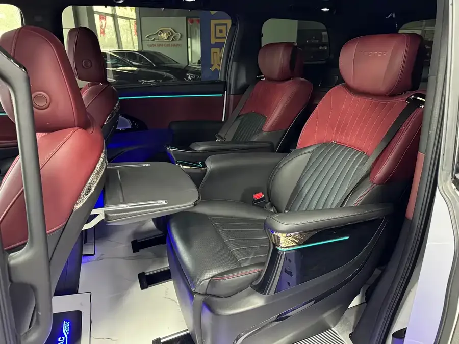 GAC Trumpchi M8 Trumpchi M8 2023 Grandmaster Series 400T Flagship Edition 2023 — миниатюра 2