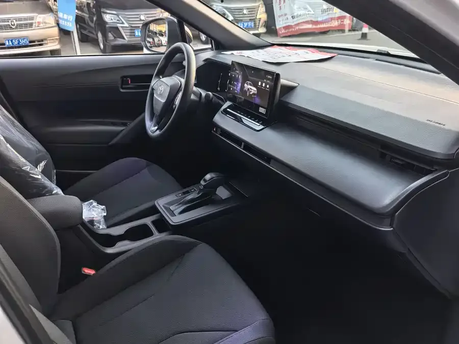 Toyota Corolla 2026 Toyota Corolla 2.0L Pioneer Edition 2026 — миниатюра 3