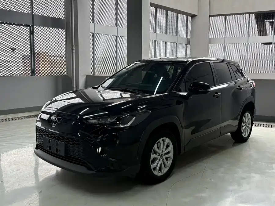 Toyota Frontlander Fenglanda 2022 2.0L CVT Leading Edition 2022 — фото 1, купить с доставкой в Москву