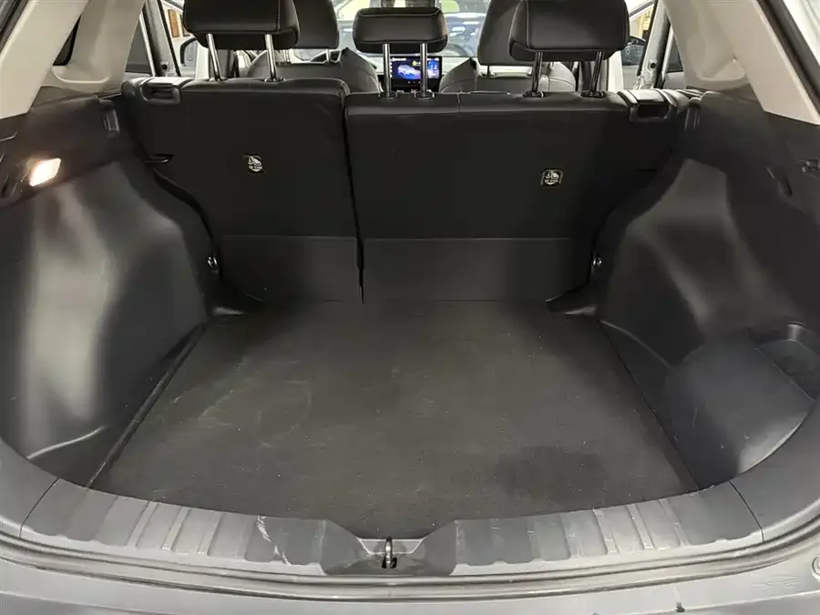 Toyota Frontlander Fenglanda 2023 2.0L Intelligent Electric Hybrid Dual Engine Premium Edition 2023 — миниатюра 5