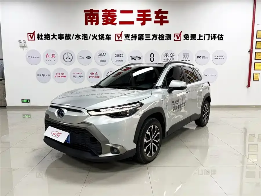 Toyota Frontlander Fenglanda 2023 2.0L Intelligent Electric Hybrid Dual Engine Premium Edition 2023 — фото 1, купить с доставкой в Москву