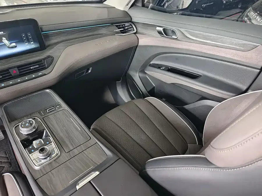 Ford Lingyu Lingyu 2023 EcoBoost 225 Premium 7-seater (2/3/2) 2024 — миниатюра 5