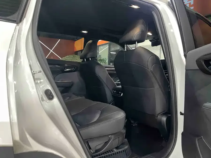 Toyota Crown Land Crown Land Release 2022 2.5L HEV 4WD Flagship Edition 2022 — миниатюра 4