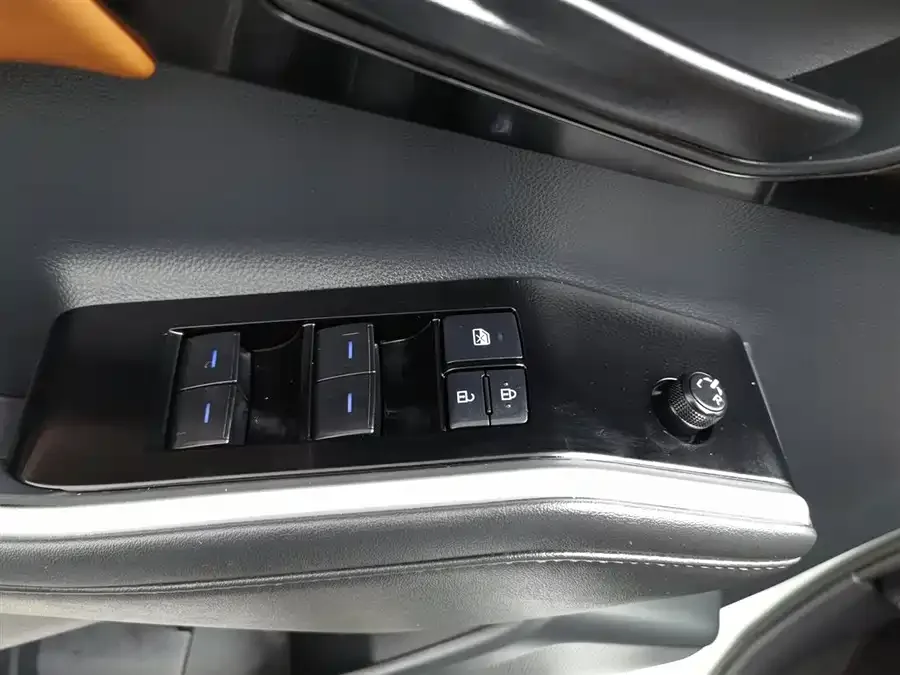Toyota Crown Land Crown Land 2022 2.5L HEV 4WD Elite Edition 2023 — миниатюра 3
