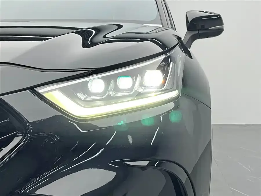 Toyota Crown Land Crown Land 2022 2.5L HEV 4WD Premium Edition 2022 — миниатюра 3