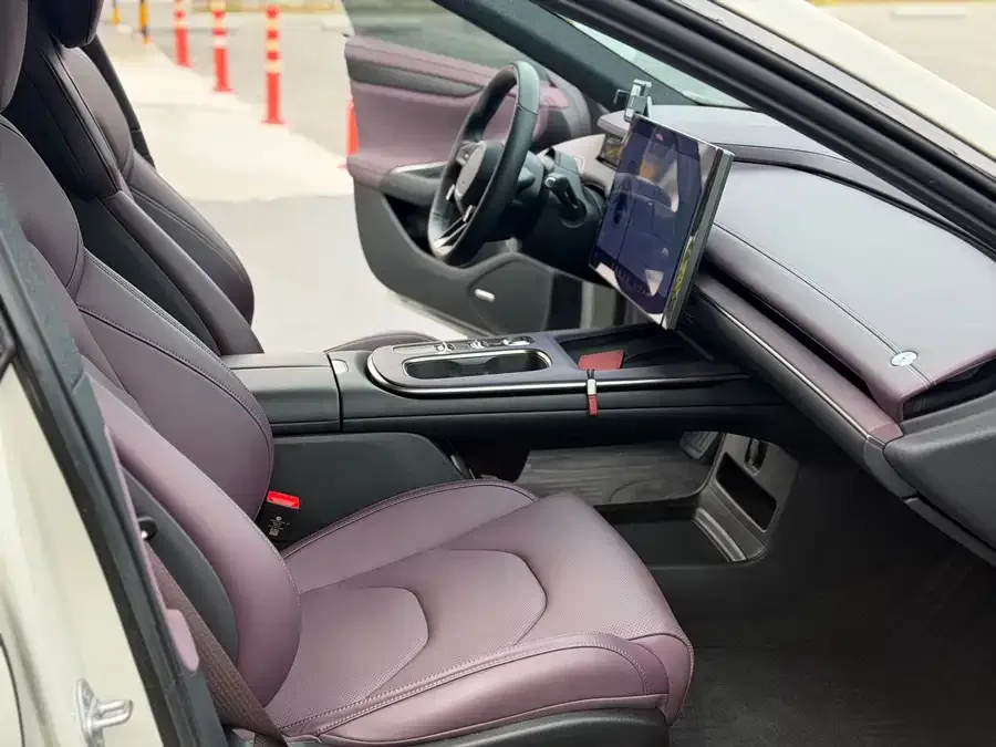 Xiaomi SU7 Xiaomi SU7 2024 rear-wheel drive long-range smart driving version 2024 — миниатюра 3