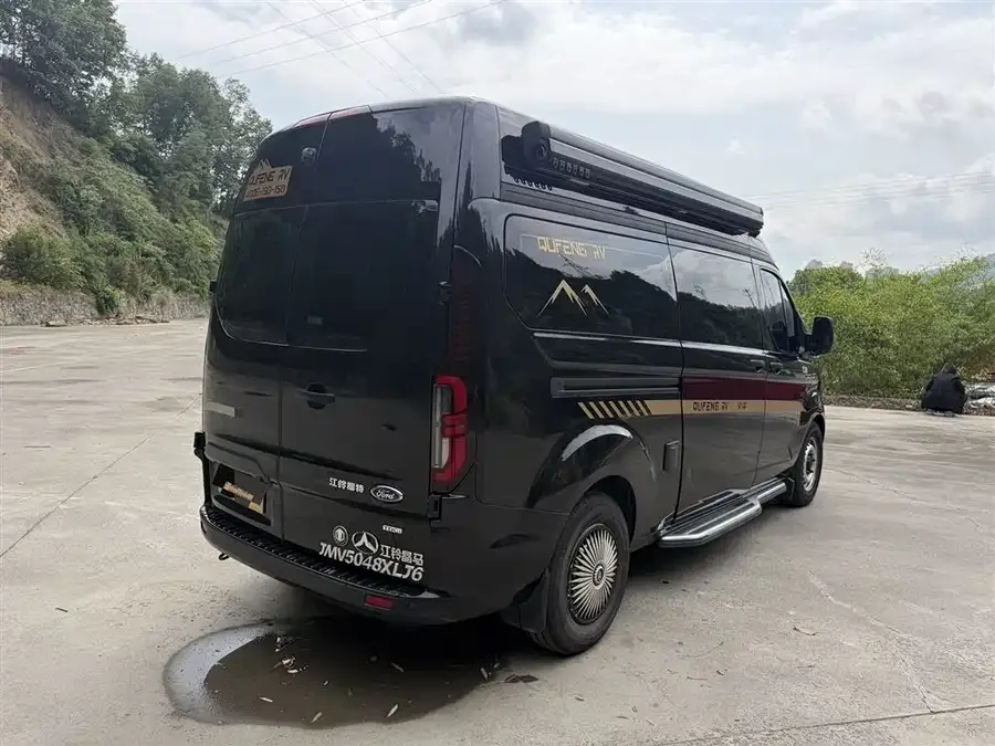 Ford Transit T8 Ford Transit T8 2024 T8 2.3T Diesel Automatic Mid-Wheelbase Mid-Roof 6-Seater Multi-Functional Version 2/2/2 2024 — миниатюра 4