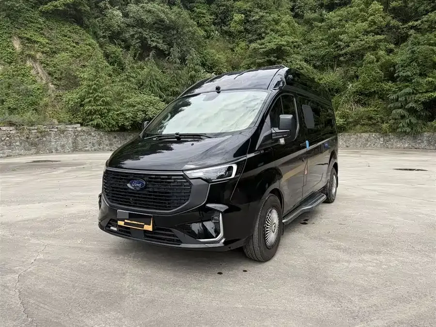 Ford Transit T8 2024