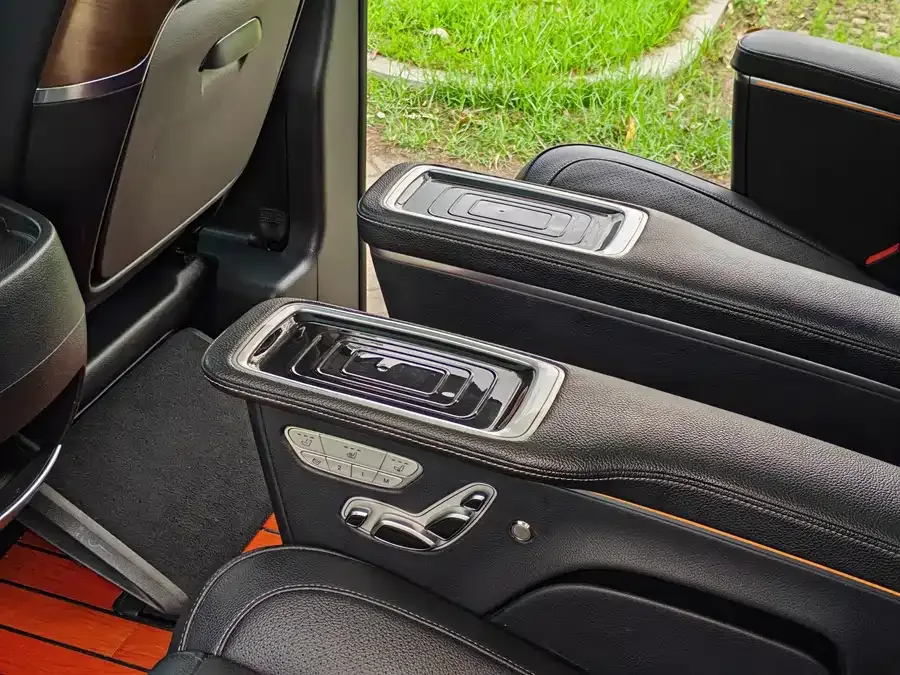 Mercedes-Benz Class V Mercedes-Benz V-Class 2022 V 260 Premium Edition 2022 — миниатюра 4