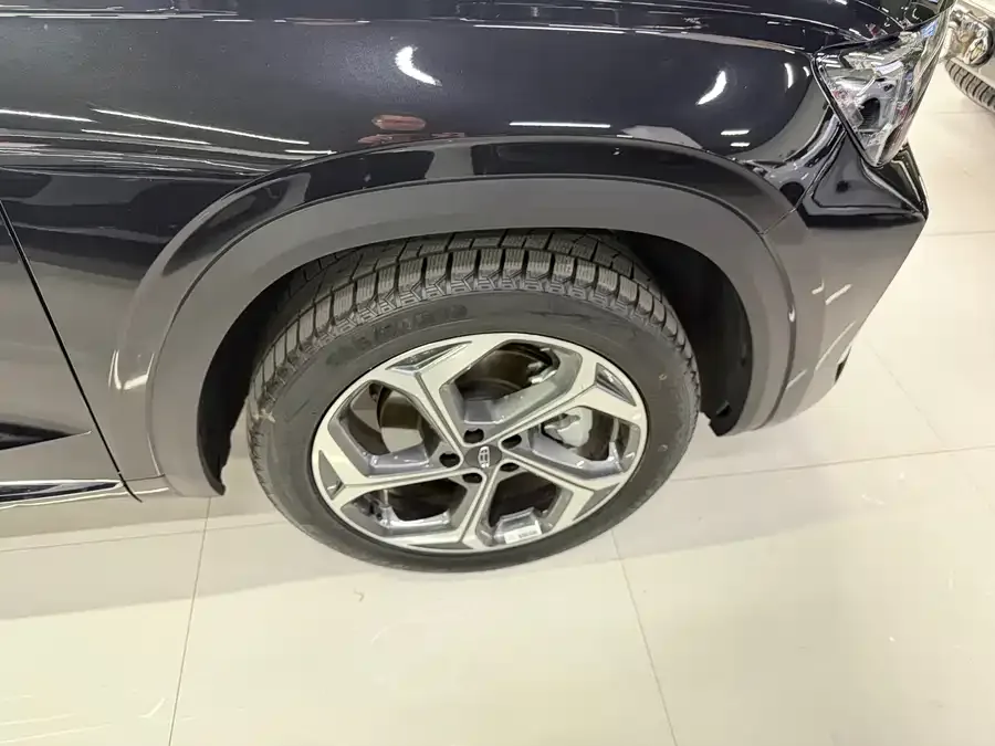 Geely Monjaro Xingyue L 2024 2.0TD DCT EVO 2WD Changfeng Edition 2026 — миниатюра 5