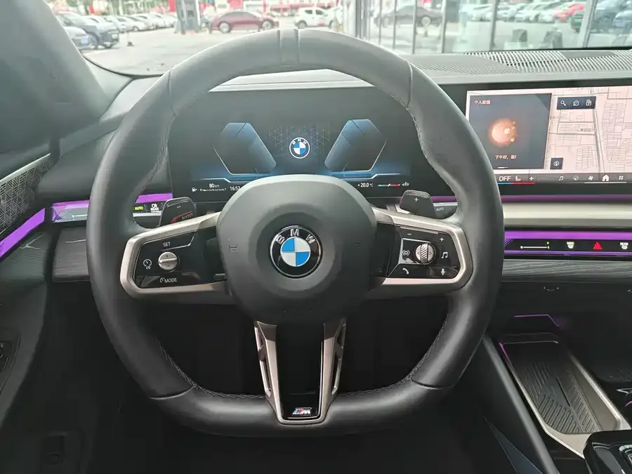 BMW 5 Series BMW 5 Series 2024 530Li Exclusive M Sports Package 2024 — миниатюра 2