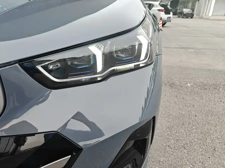 BMW 5 Series BMW 5 Series 2024 530Li Exclusive M Sports Package 2024 — миниатюра 3