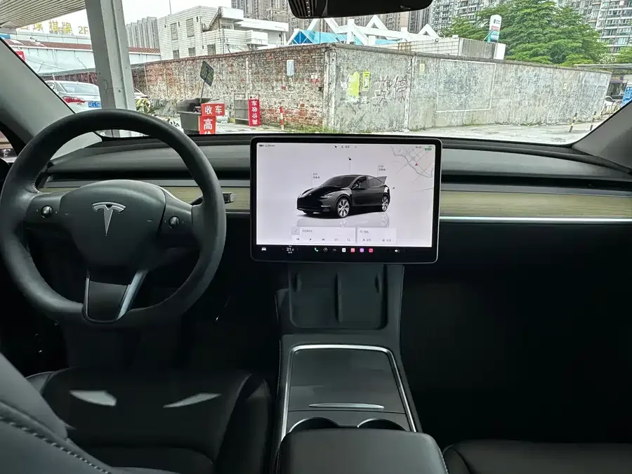 Tesla Model Y Model Y 2022 facelift rear-wheel drive version 2023 — миниатюра 5