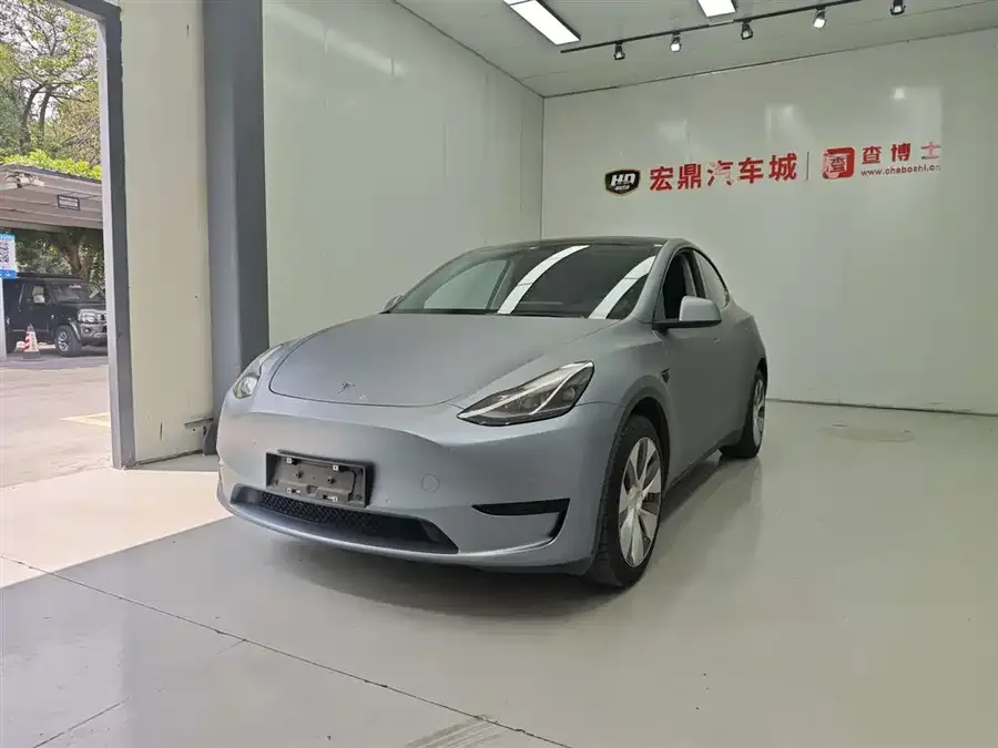 Tesla Model Y 2022