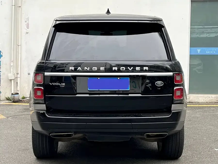Land Rover Range Rover Range Rover 2022 3.0 L6 400PS Legendary Extended Classic Edition 2022 — миниатюра 5