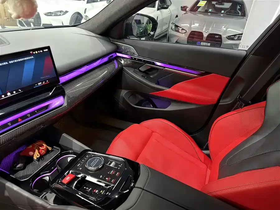 BMW M5 New Energy 2025 M5 2025 — миниатюра 3