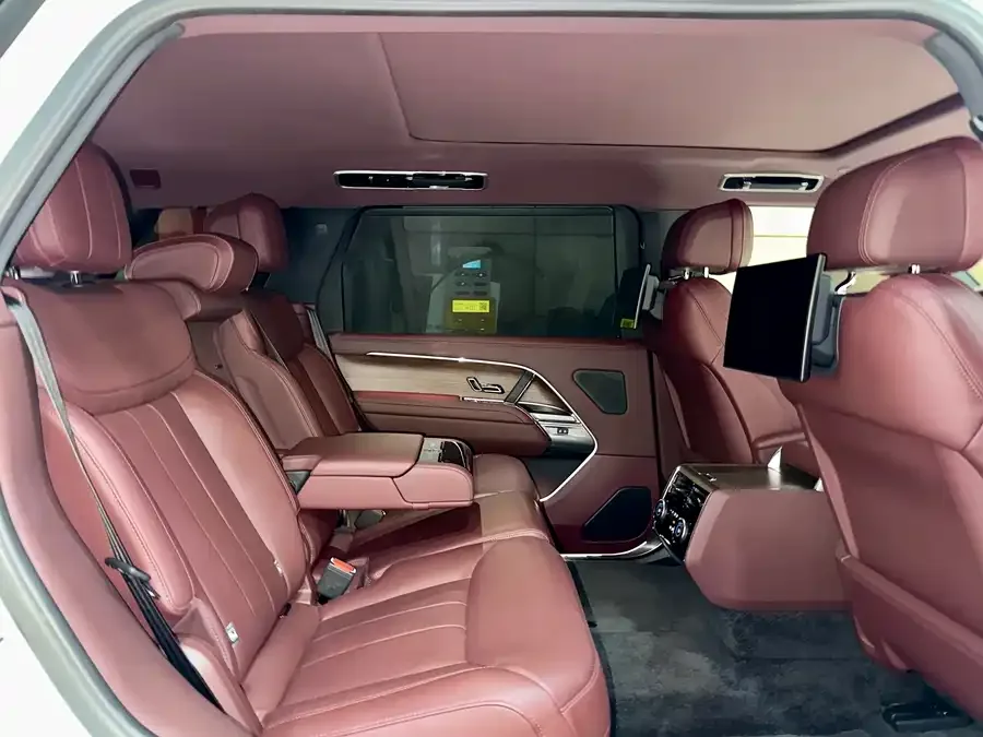 Land Rover Range Rover Range Rover 2023 3.0 L6 400PS Genesis Extended Edition 2023 — миниатюра 5