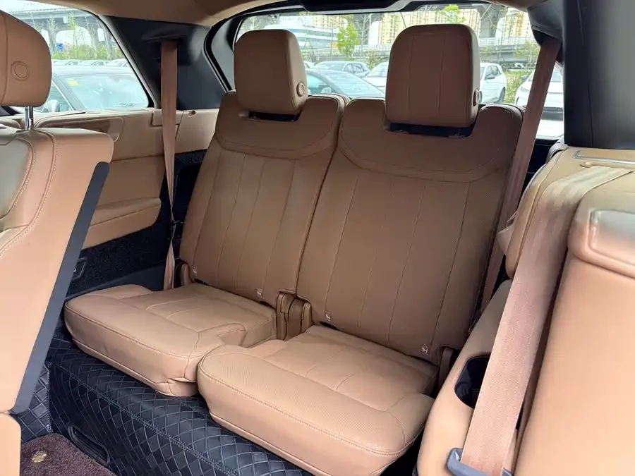 Land Rover Range Rover Range Rover 2023 3.0 L6 400PS Seven-seat Extended Edition 2023 — миниатюра 5