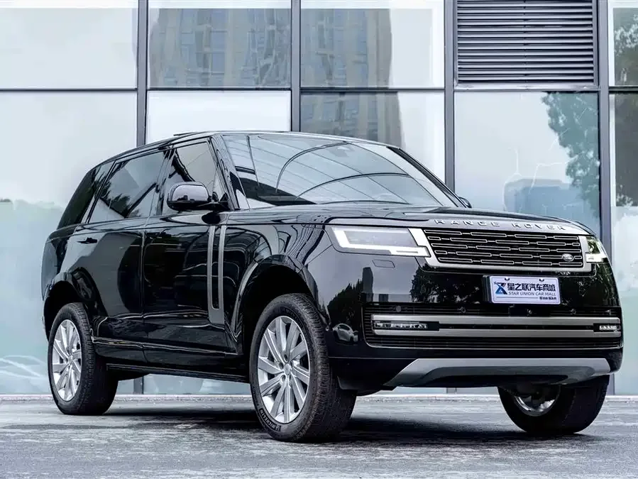 Land Rover Range Rover Range Rover 2024 3.0 L6 400PS Grand Extended Edition 7 Seaters 2024 — миниатюра 2