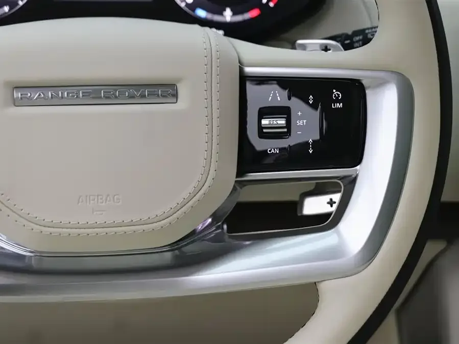 Land Rover Range Rover Range Rover 2024 3.0 L6 400PS Genesis Extended Edition 2024 — миниатюра 5