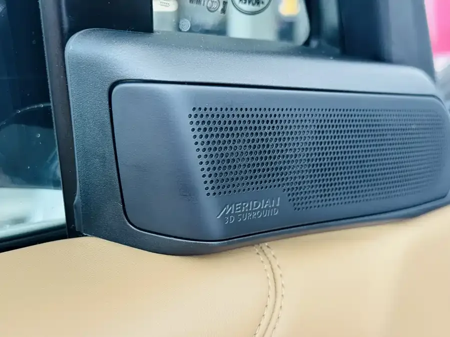 Land Rover Range Rover Range Rover 2023 3.0 L6 400PS Genesis Extended Edition 2022 — миниатюра 5