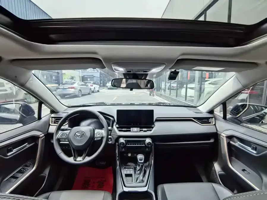 Toyota Wildlander Wildlander 2024 2.0L CVT 2WD Luxury PLUS Edition 2024 — миниатюра 2
