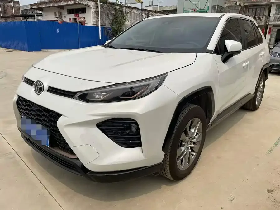 Toyota Wildlander Wildlander 2024 2.0L CVT 2WD Urban Edition 2025 — фото 1, купить с доставкой в Москву