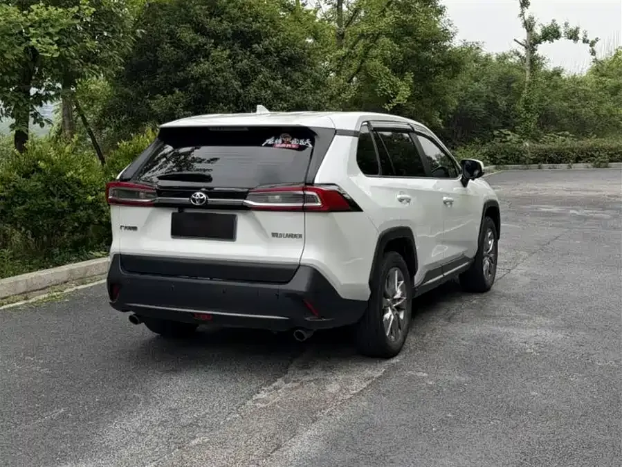 Toyota Wildlander Wildlander 2023 2.0L CVT 2WD Leading Edition 2023 — миниатюра 2