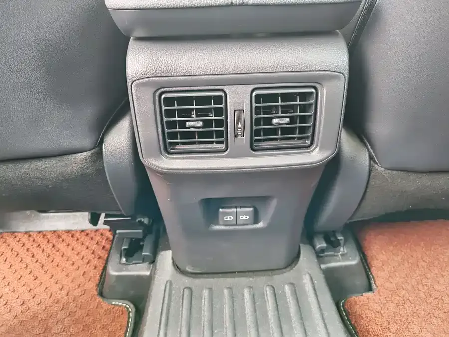 Toyota Wildlander Wildlander 2023 2.0L CVT 2WD Luxury PLUS Edition 2024 — миниатюра 5