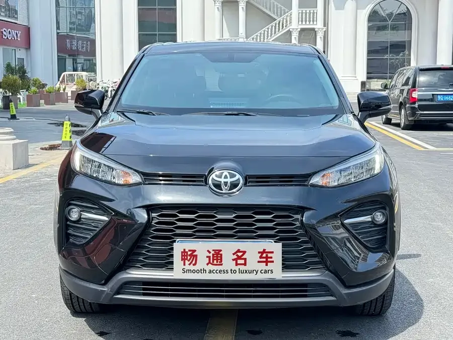 Toyota Wildlander Wildlander 2022 2.0L CVT 2WD Leading Edition 2022 — фото 1, купить с доставкой в Москву